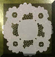 L107RoundLace.jpeg (35470 bytes)